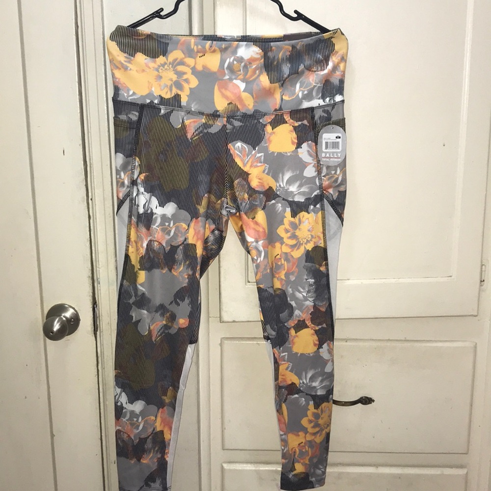 Bally Fitness Floral High Rise Gym Leggings Pocket